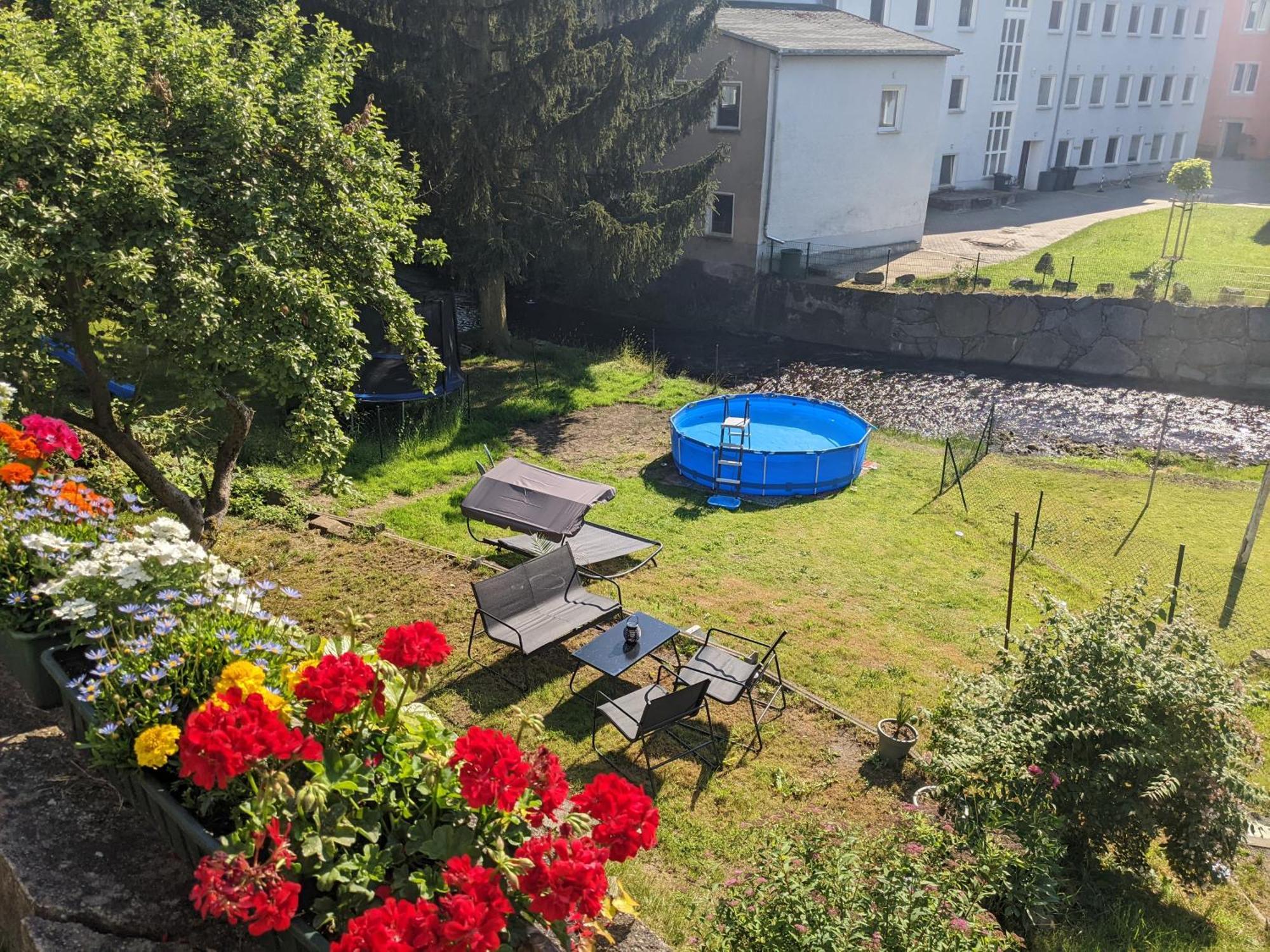 F2 - Urlaubsmagie Sauna, Whirlpool, Pool & Garten Sebnitz Exteriér fotografie