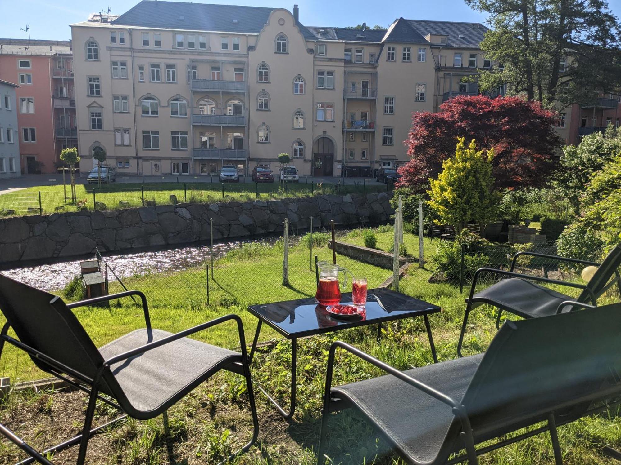 F2 - Urlaubsmagie Sauna, Whirlpool, Pool & Garten Sebnitz Exteriér fotografie